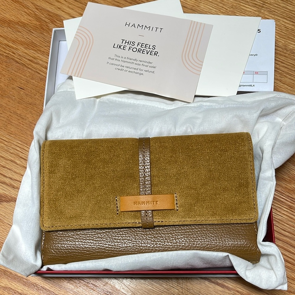 Gorgeous tan and gold Hammitt Benjamin wallet - NEW in dust bag & box never used